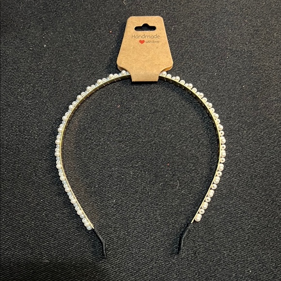 Accessories - Elegant Pearl Embellished Headband